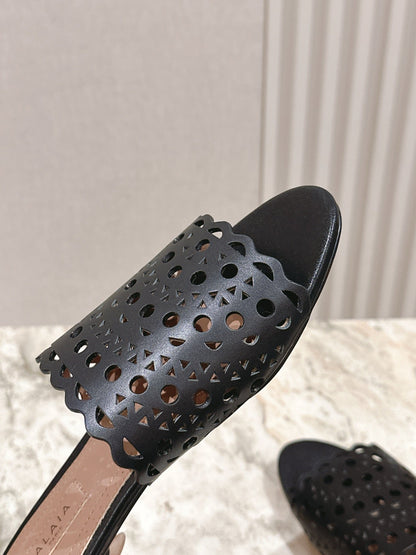 Alaia 2025 Vienne Slippers Black Lambskin 293659