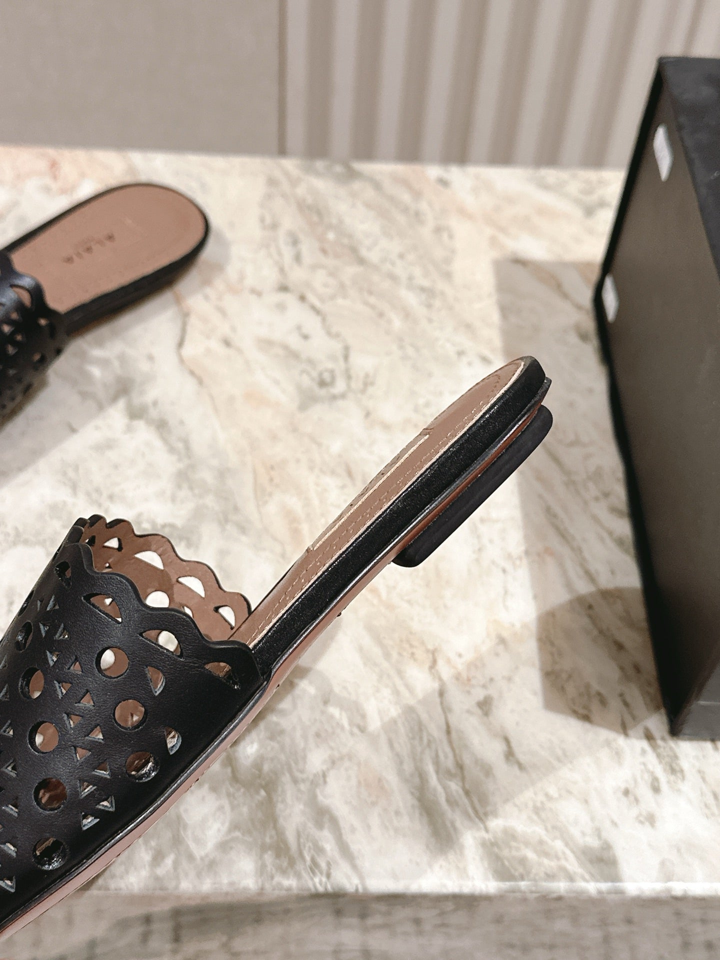 Alaia 2025 Vienne Slippers Black Lambskin 293659