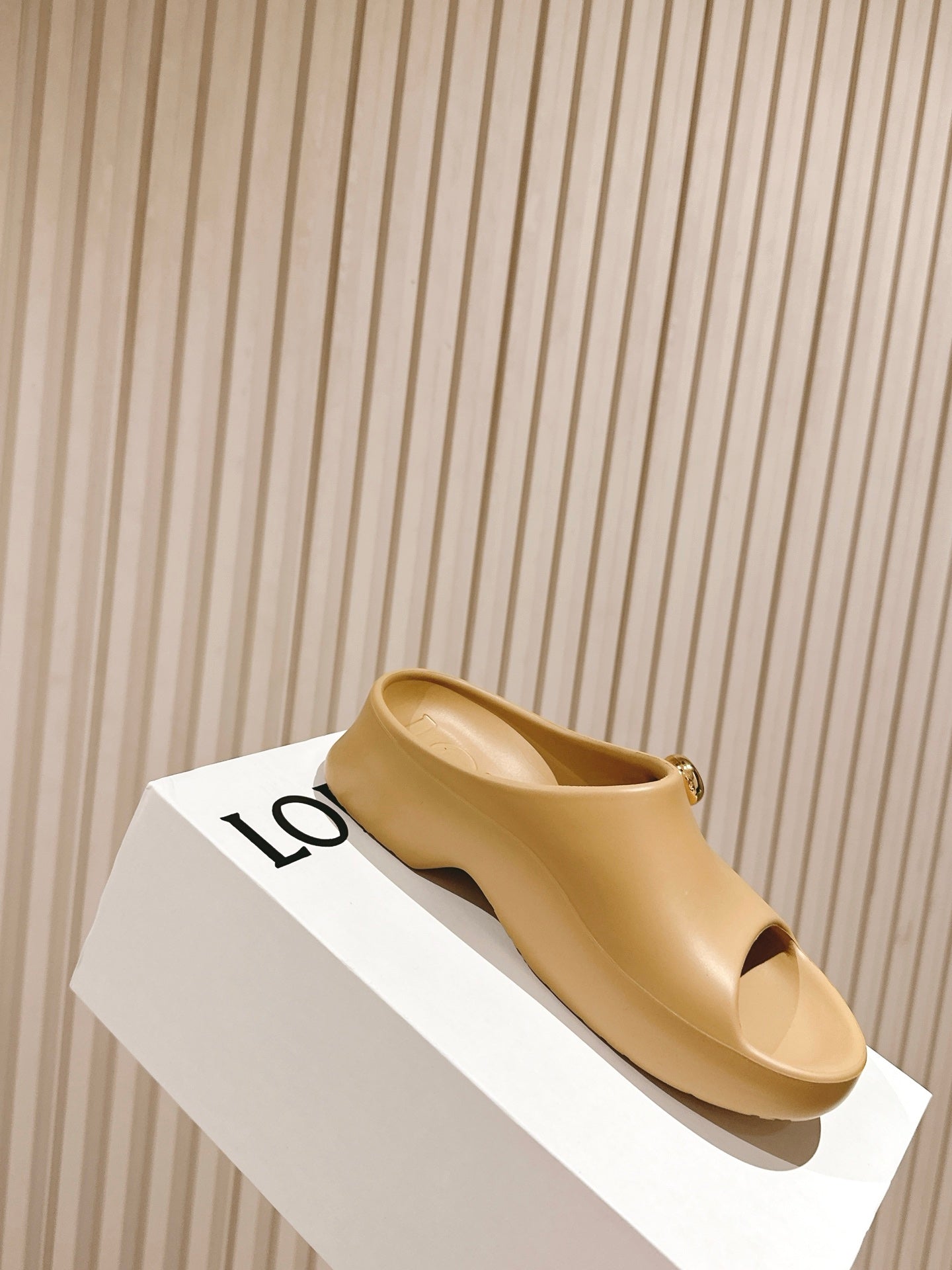 Loewe 25 Foam Pebble Slide Brown Rubber