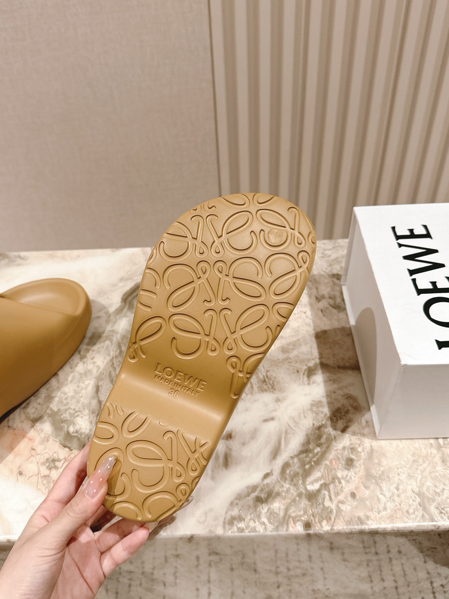 Loewe 25 Foam Pebble Slide Brown Rubber