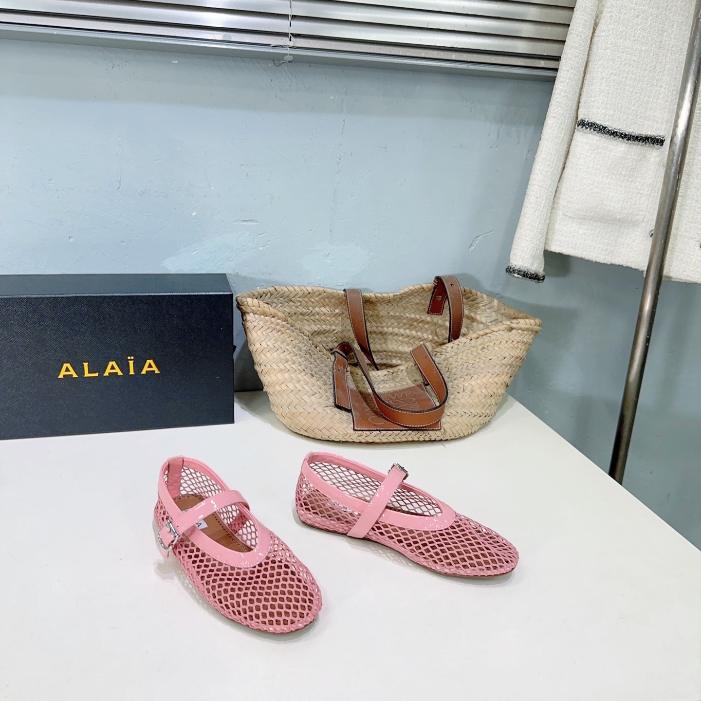 Alaia 25 Laminated Fishnet Ballet Flats Pink Lambskin 241053