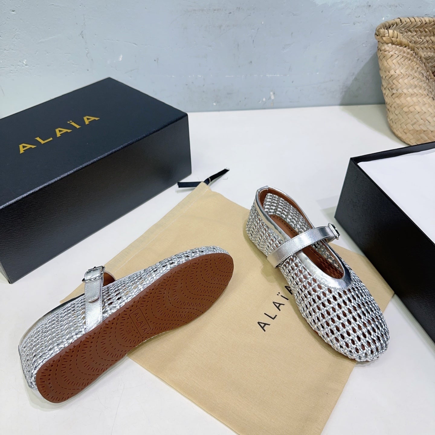 Alaia 25 Marry Janes Ballet Flats Silver Wool Sheepskin 300457
