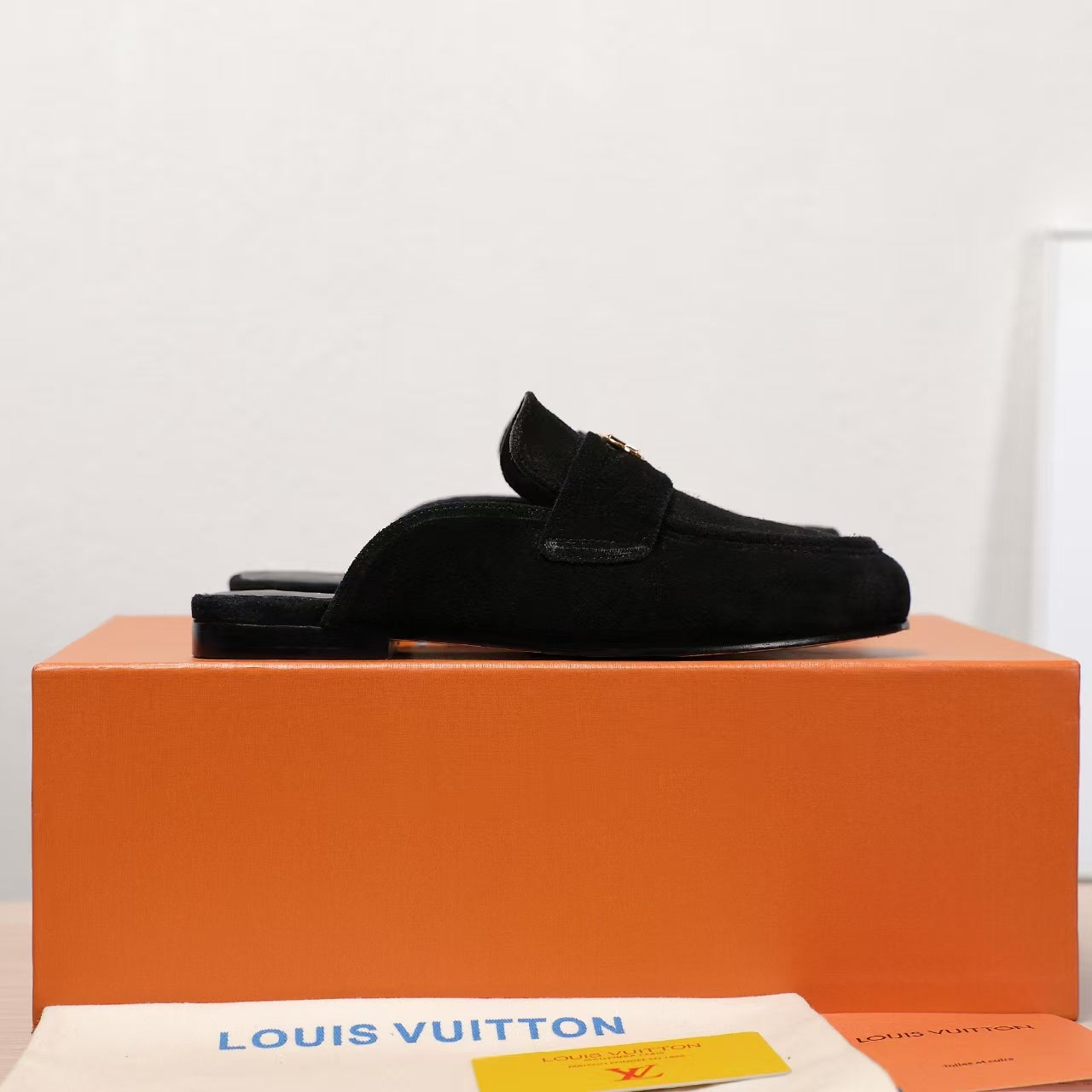 LV 25C Flat Mule Black Suede 218313
