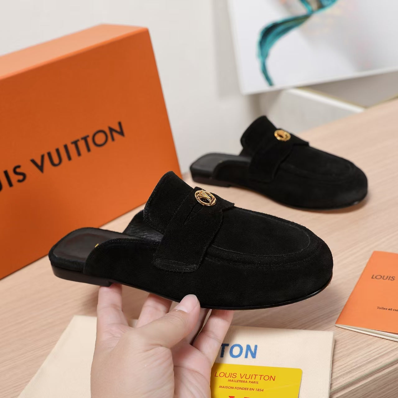 LV 25C Flat Mule Black Suede 218313