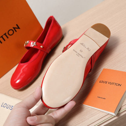 LV 25C Romy Flat Red Patent calf leather With gold logo 218306