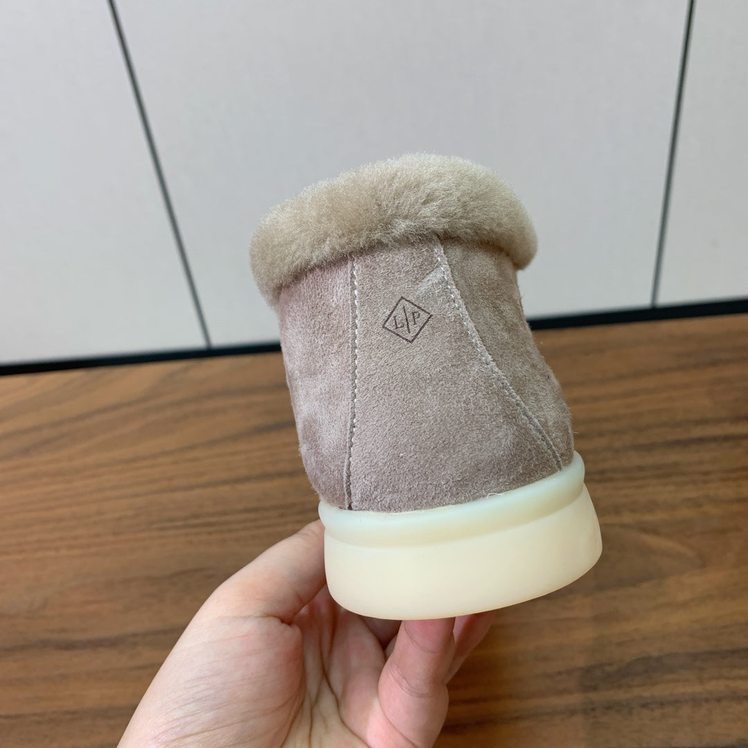 LP Open Walk Chukka Boot Grey Suede Lamb Fur