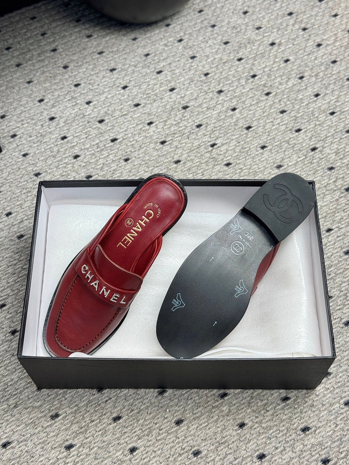 CC 25 Mules Dark Red Cowhide 329803