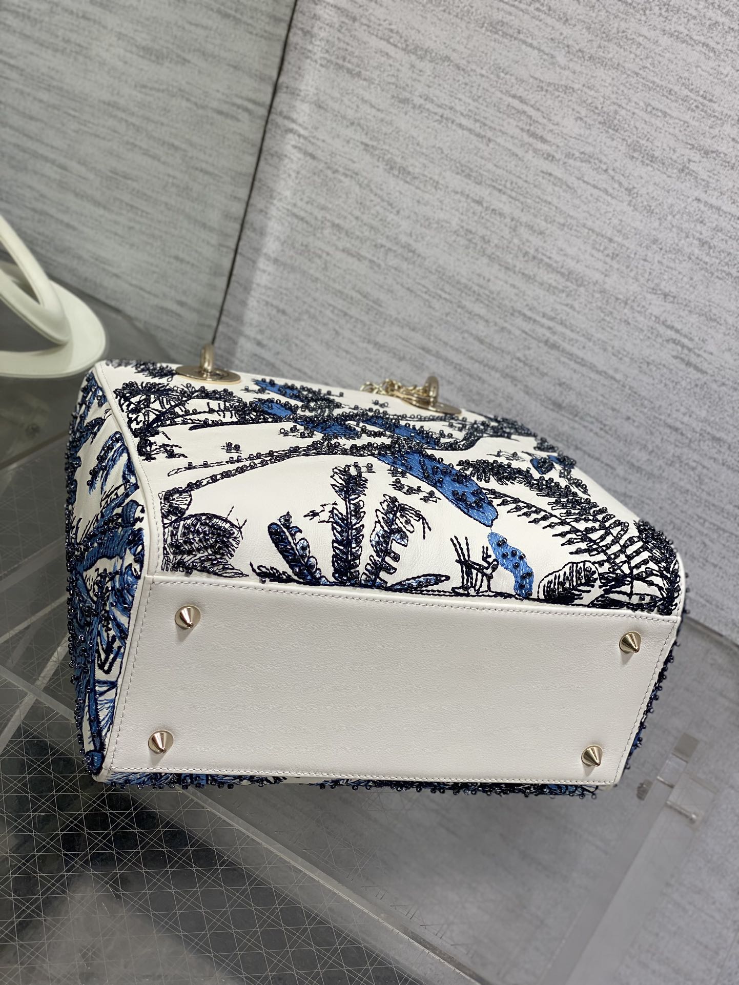 Lady Bag 20cm White Calfskin Blue Black Embroidery