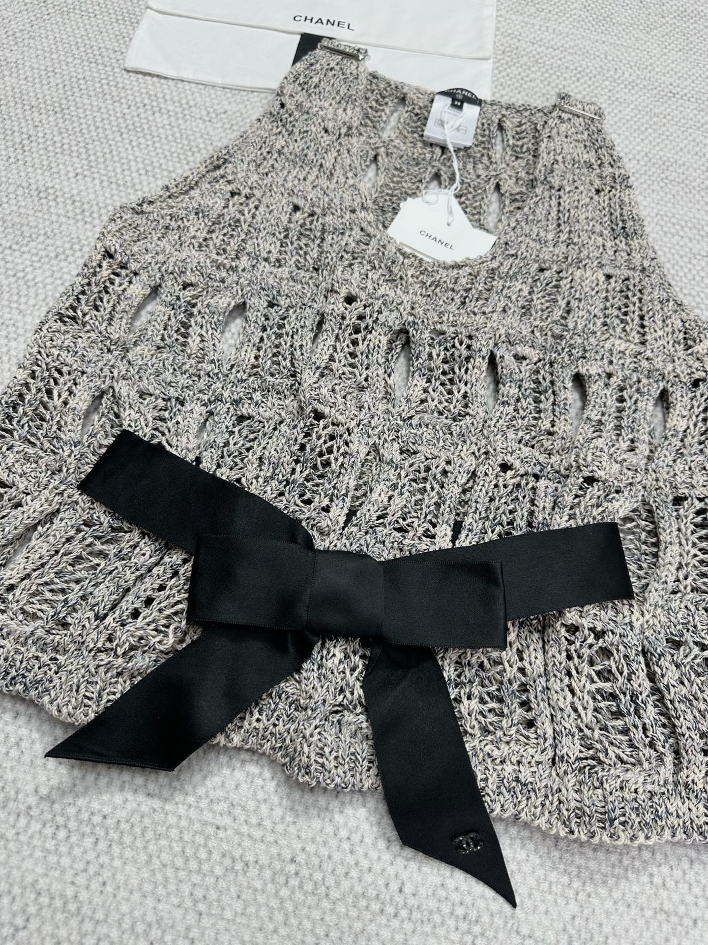 CC 25 Hollow Knitted Vest Gray Cotton
