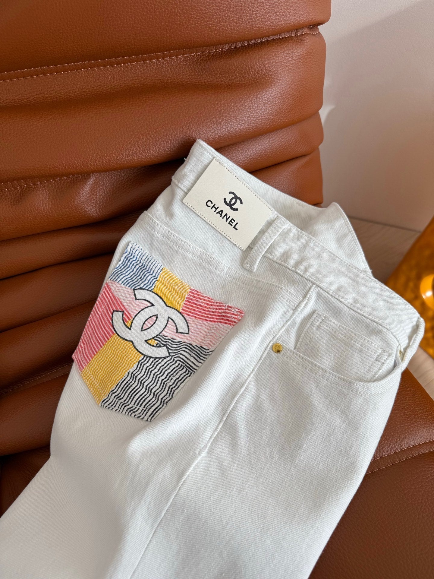 CC 25 Flared Jean White Elastic Fabric