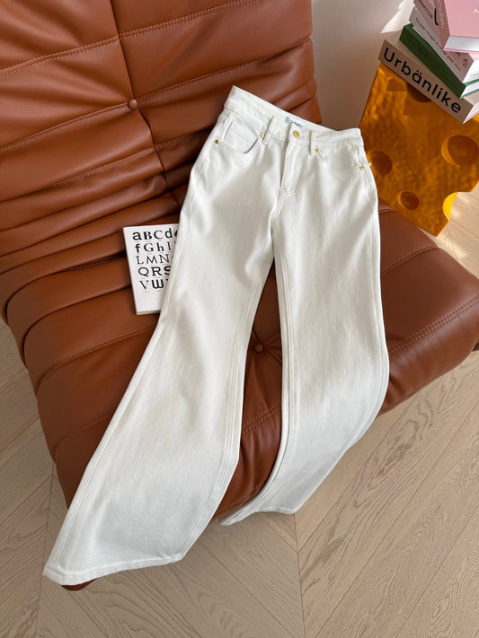 CC 25 Flared Jean White Elastic Fabric