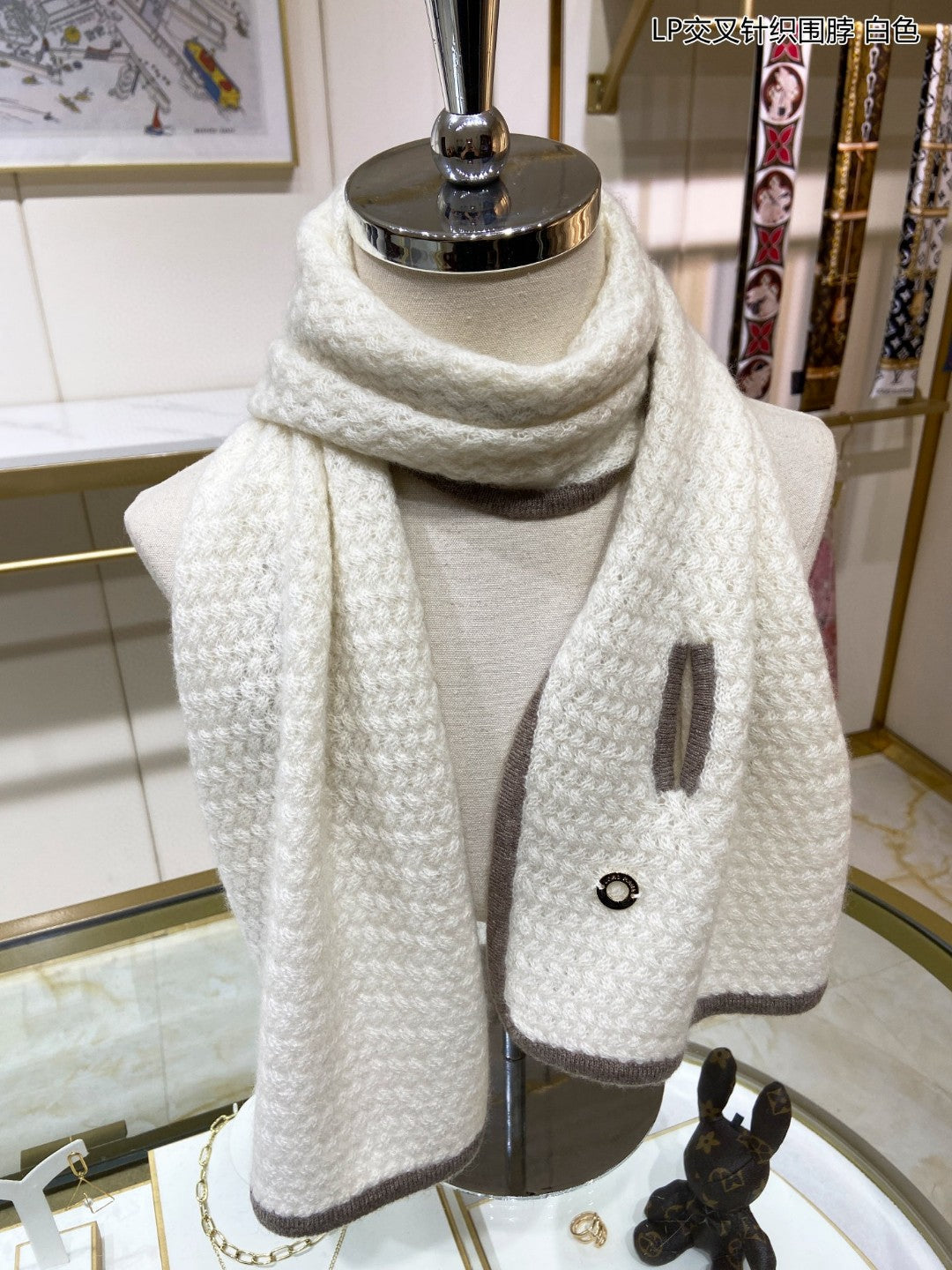 LP Scarf 125 CM In White With Earth Brown Border Cashmere 201757