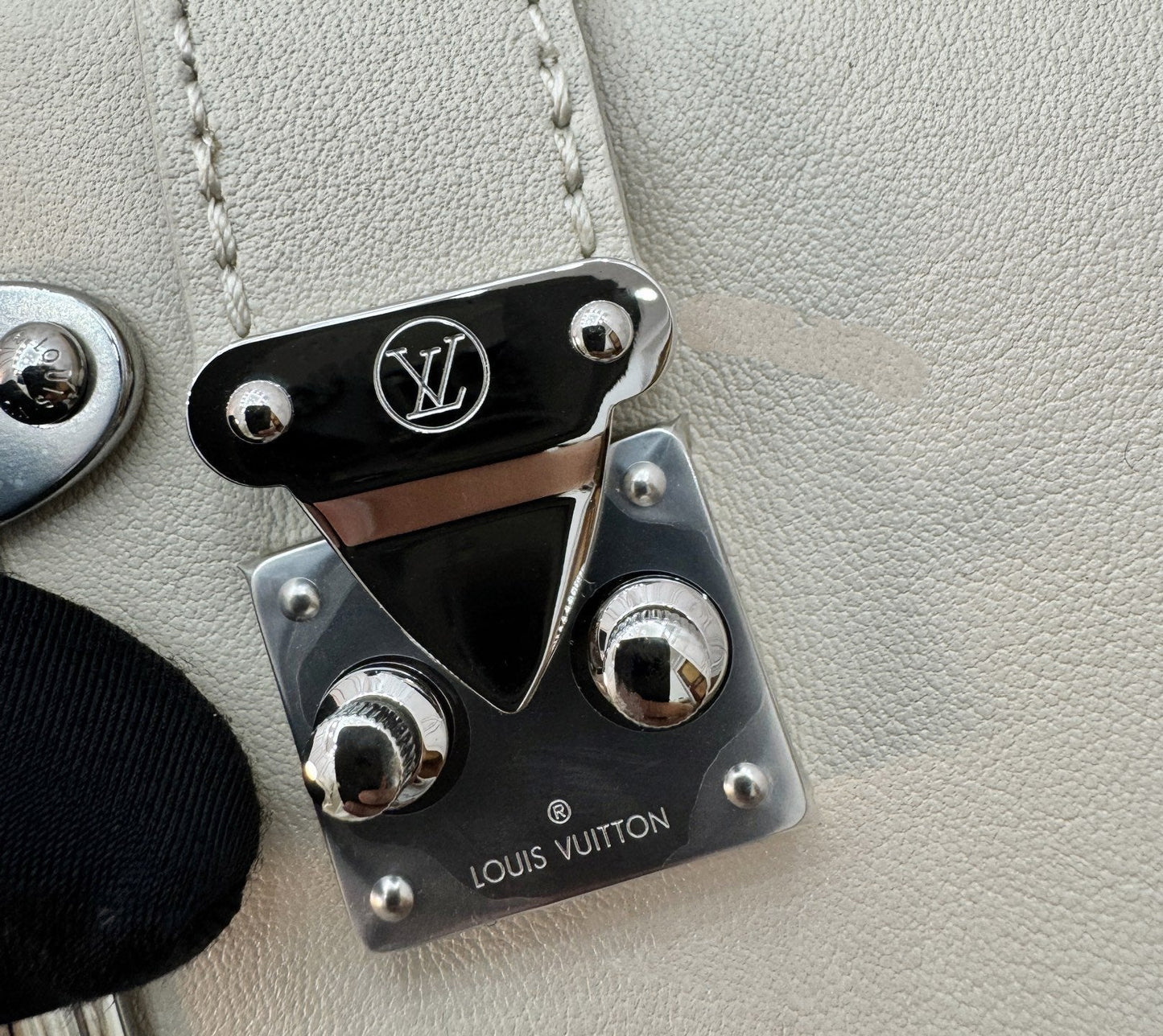 LV Petite Malle 23cm White Italian Leather 330411