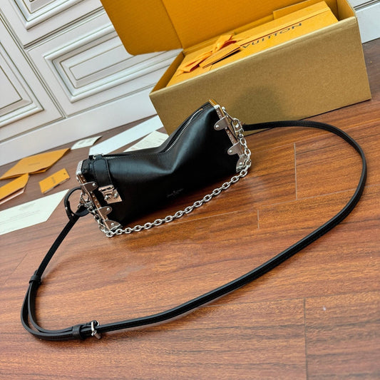 LV Petite Malle 23cm Black Italian Leather 330418