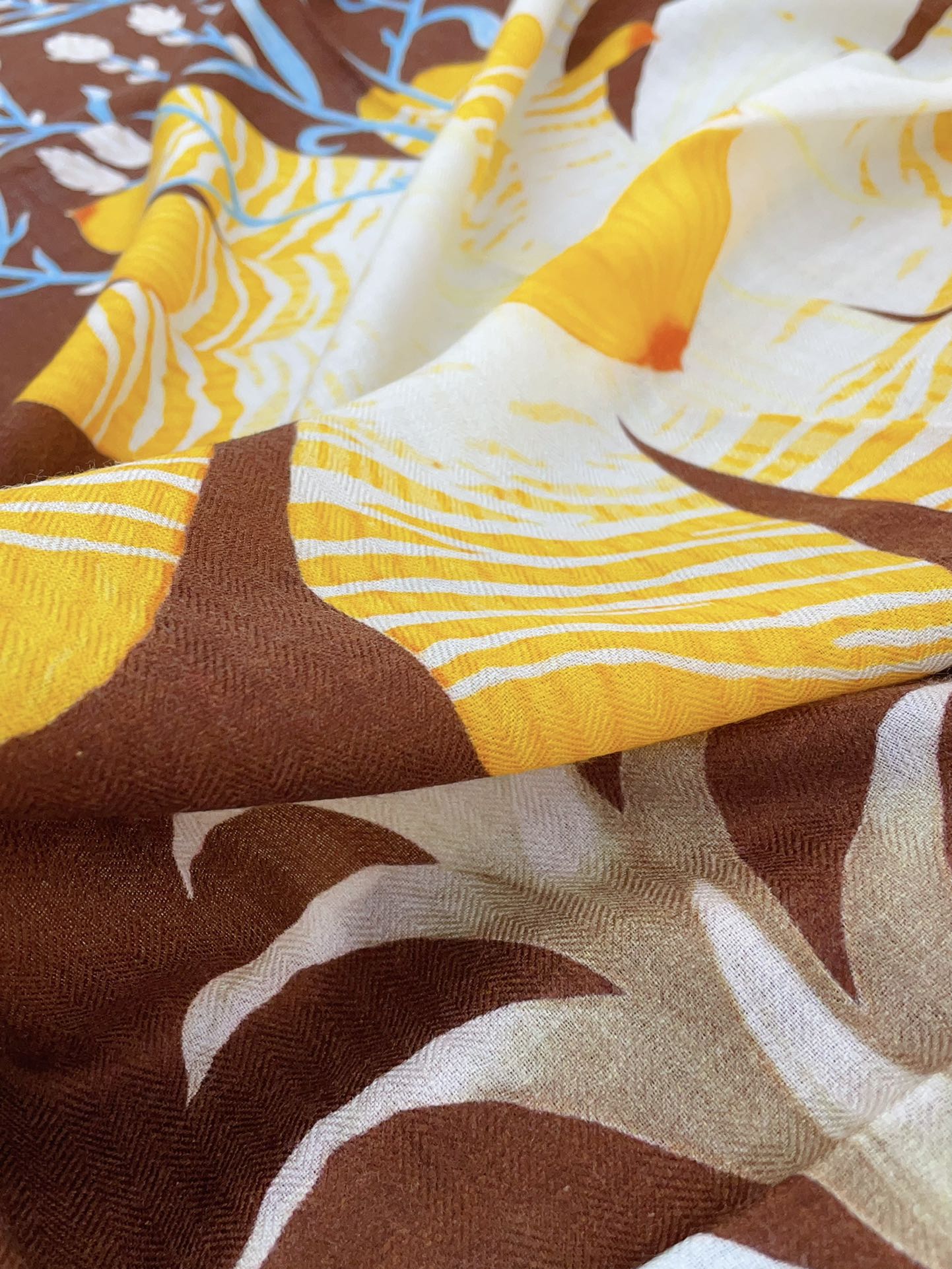 Carré Index Bromeliaceae 135 CM In Brown Colorful Silk Cashmere 228991
