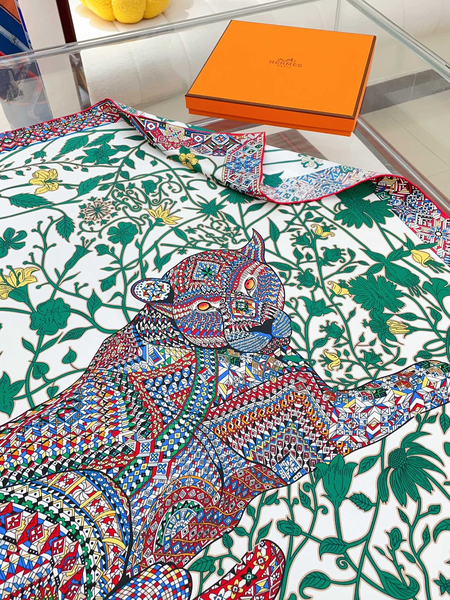 Le Jaguar Et Le Colibri Shawl 90 CM In Green Colorful Silk Twill 274208