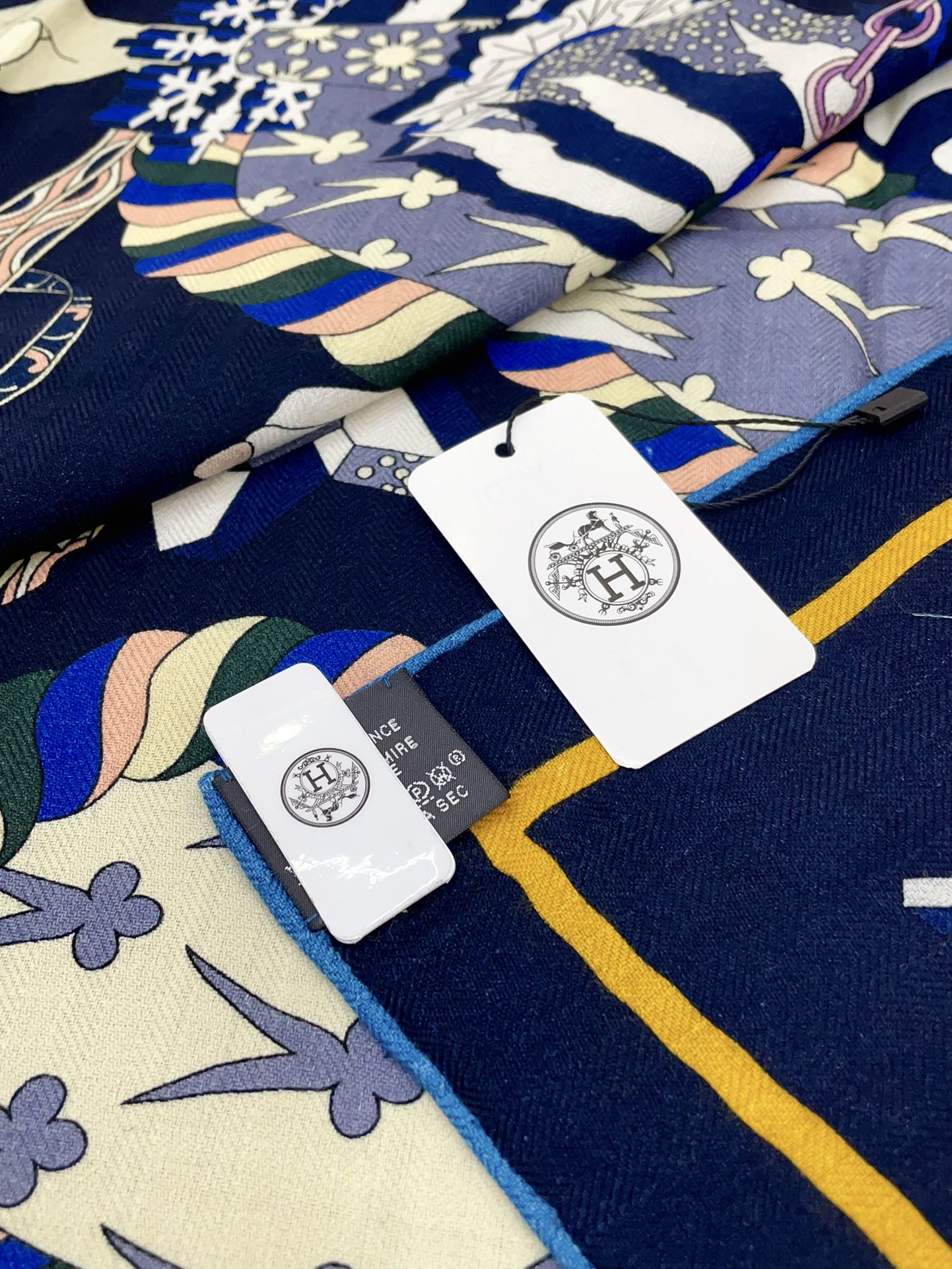Le Sacre Des Saisons Scarf 140 CM In Colorful Cashmere And Silk 300432