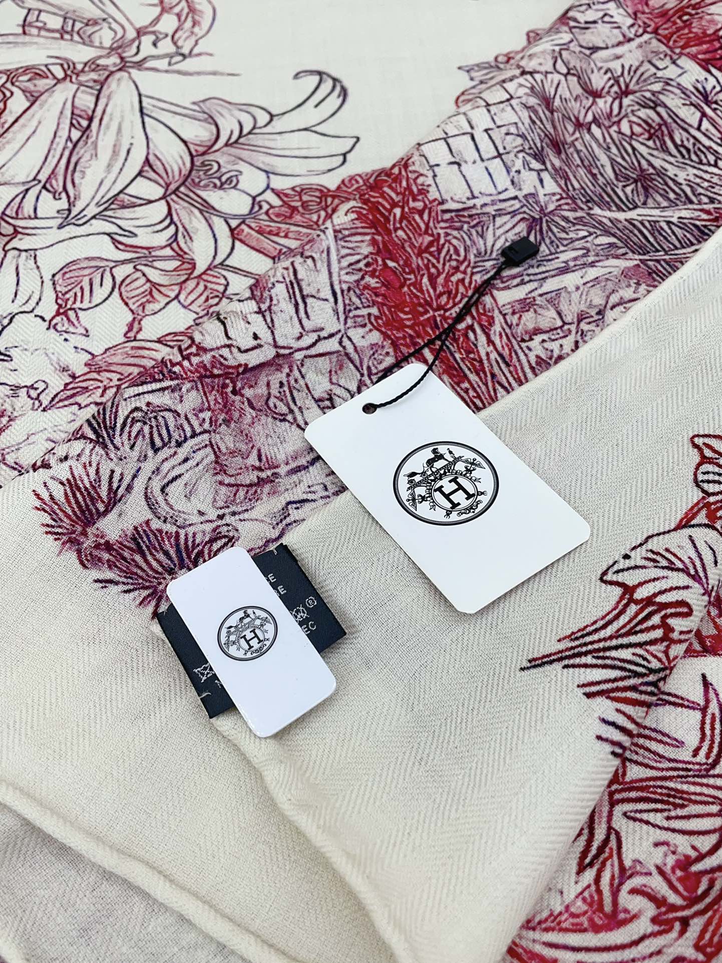 Le Jardin De Leila Au Bloc Shawl 135 CM In Pink Red Cashmere And Silk 316264