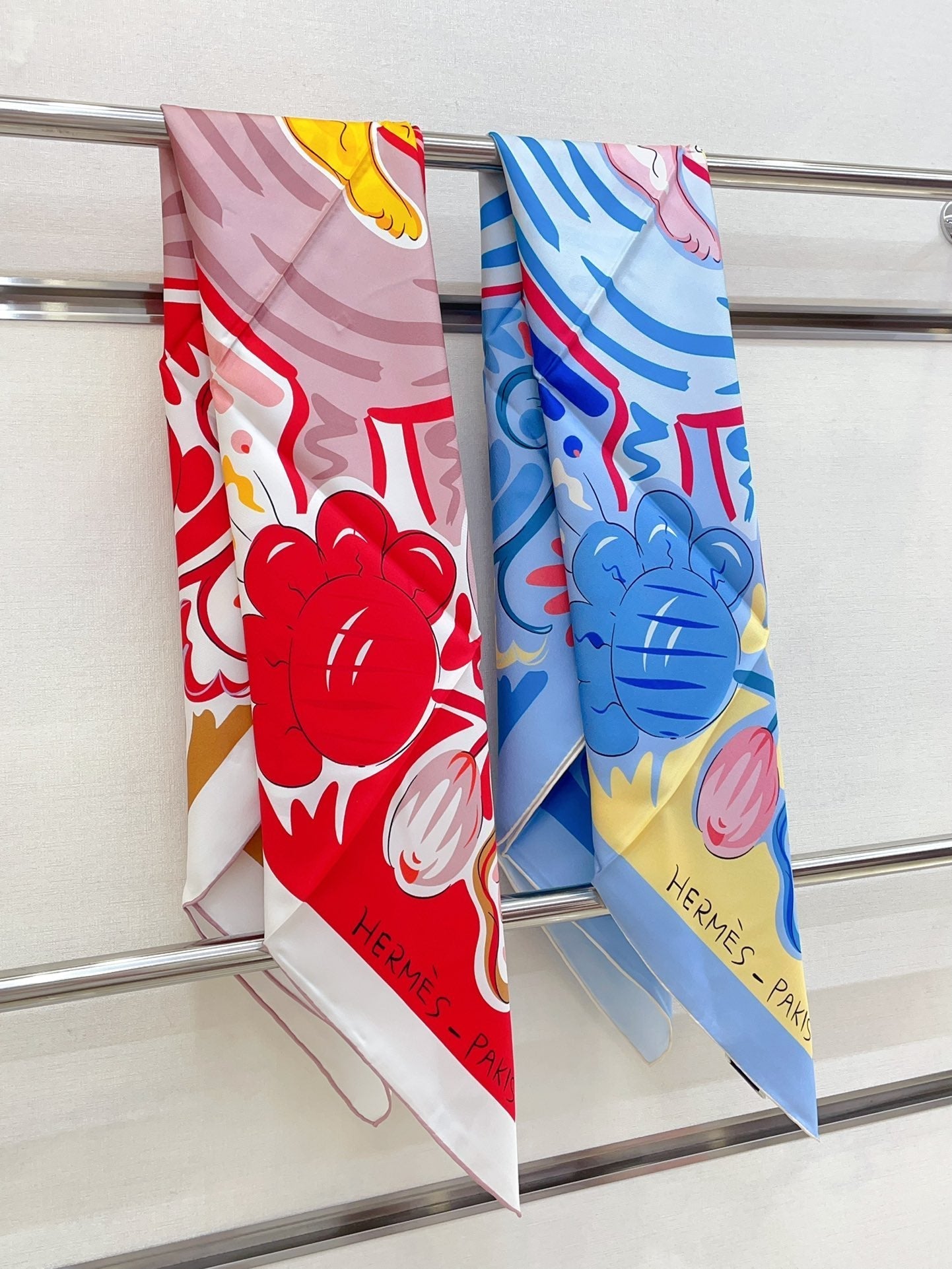 Le Cheval De Kazumi Scarf 90 CM Blue Colorful Silk Twill 347387