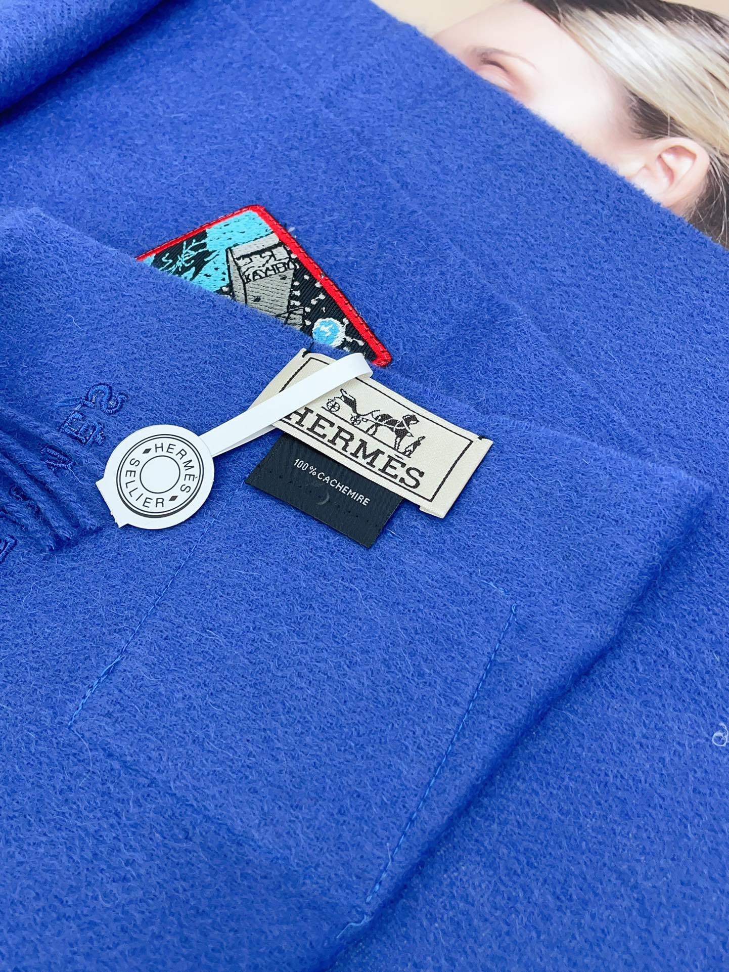 BADGES SOIE MUFFLER 180 CM SCRAF IN COBALT BLUE CASHMERE