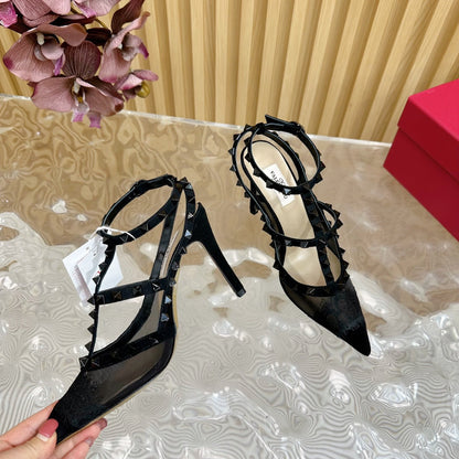 Rockstud Metallic Ankle Strap Pump 95mm Black Lambskin And Lace Fabric 102091