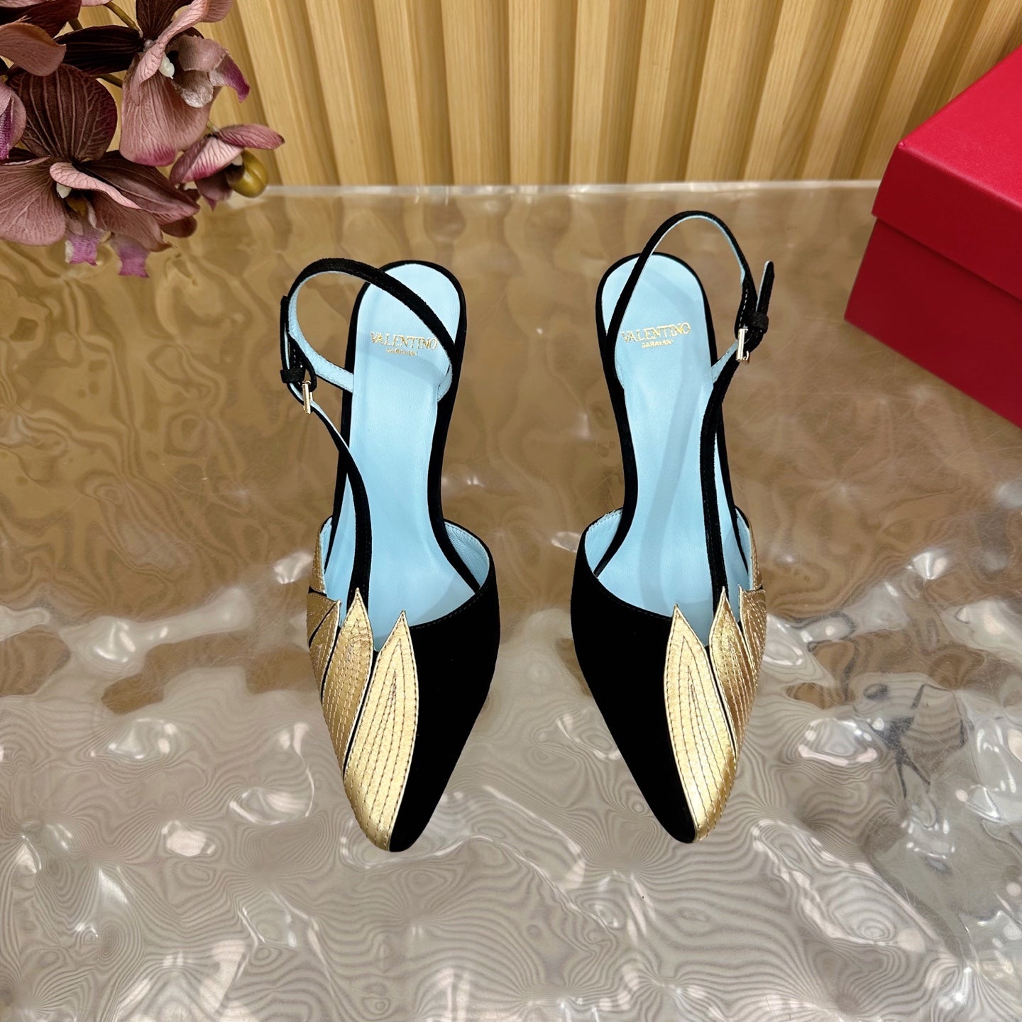 VT 25 Foil foliage Slingback Black Gold Cowhide