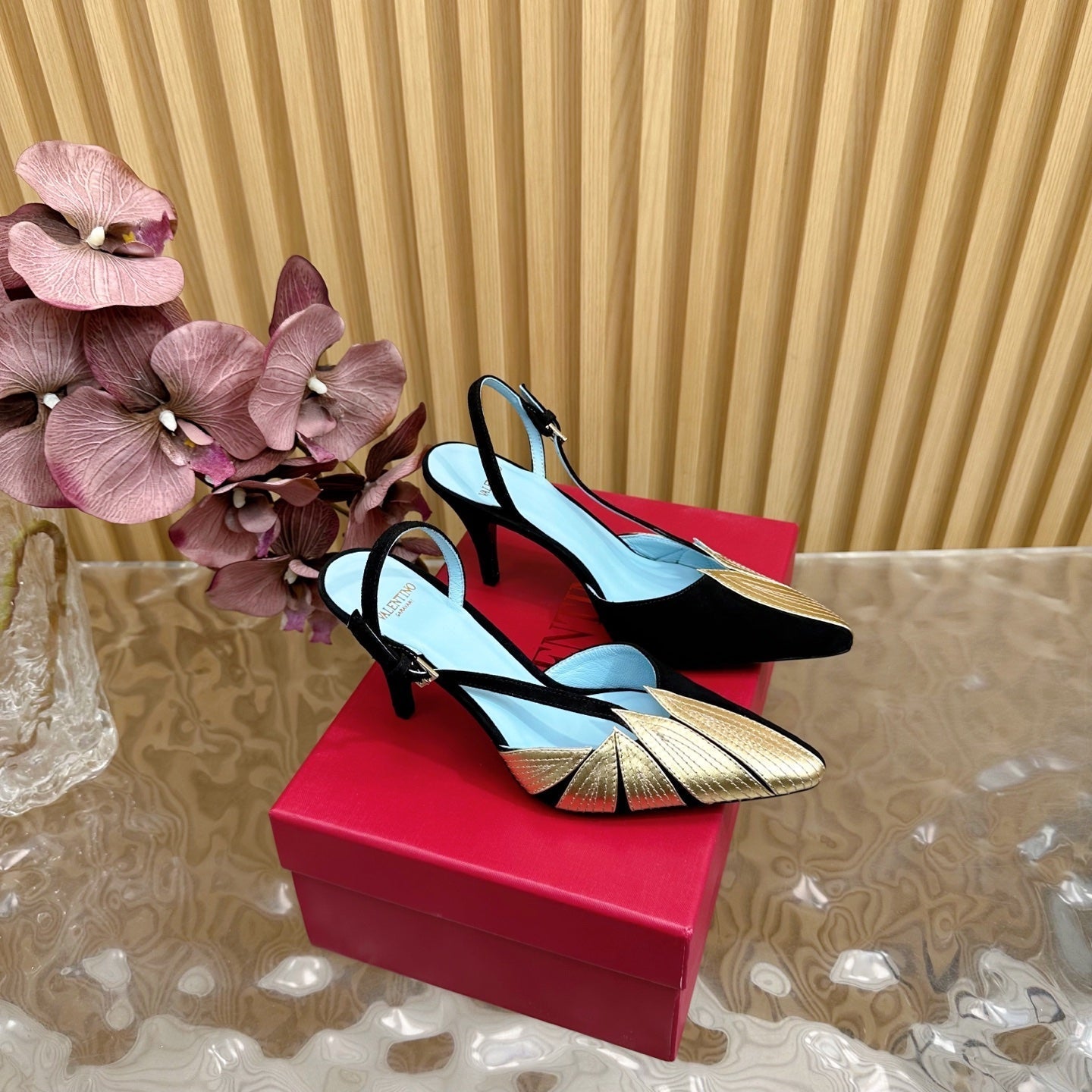 VT 25 Foil foliage Slingback Black Gold Cowhide
