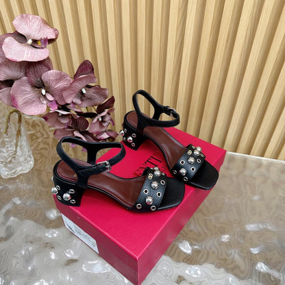 VT 25 Rivet Steel Beads Slingback Black Lambskin 325205