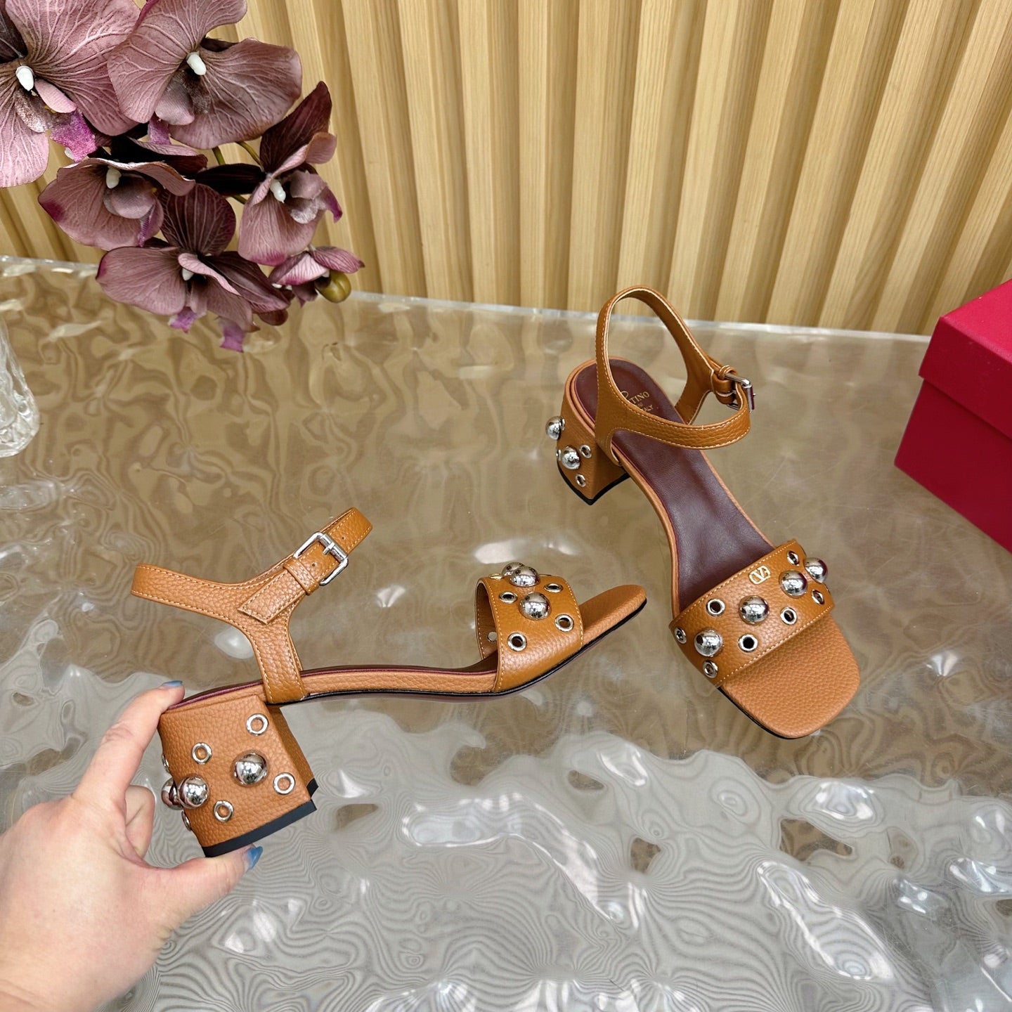 VT 25 Rivet Steel Beads Slingback Brown Lambskin 325206