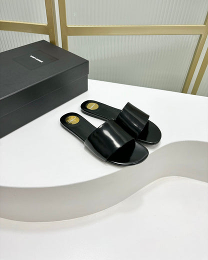 CARLYLE SLIDES IN BLACK GLAZED LEATHER