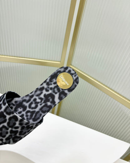 CARLYLE SLIDES IN LEOPARD GROSGRAIN BLACK WHITE
