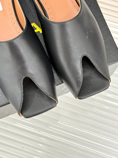 Alaia Slipper Black Calfskin 293191
