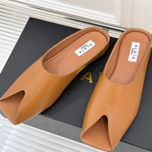 Alaia Slipper Brown Calfskin 293194