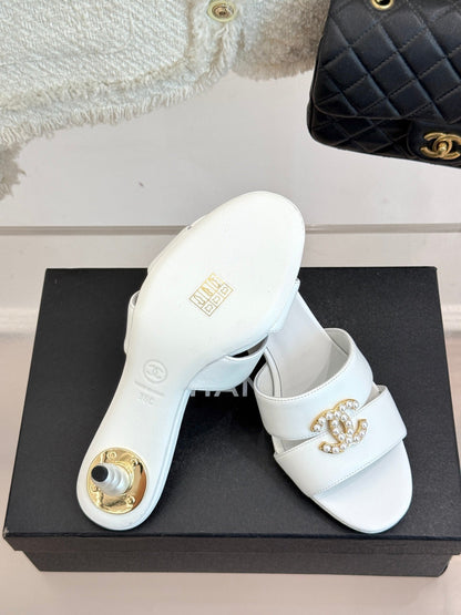 CC 25 Mules White Silk Lambskin 308778