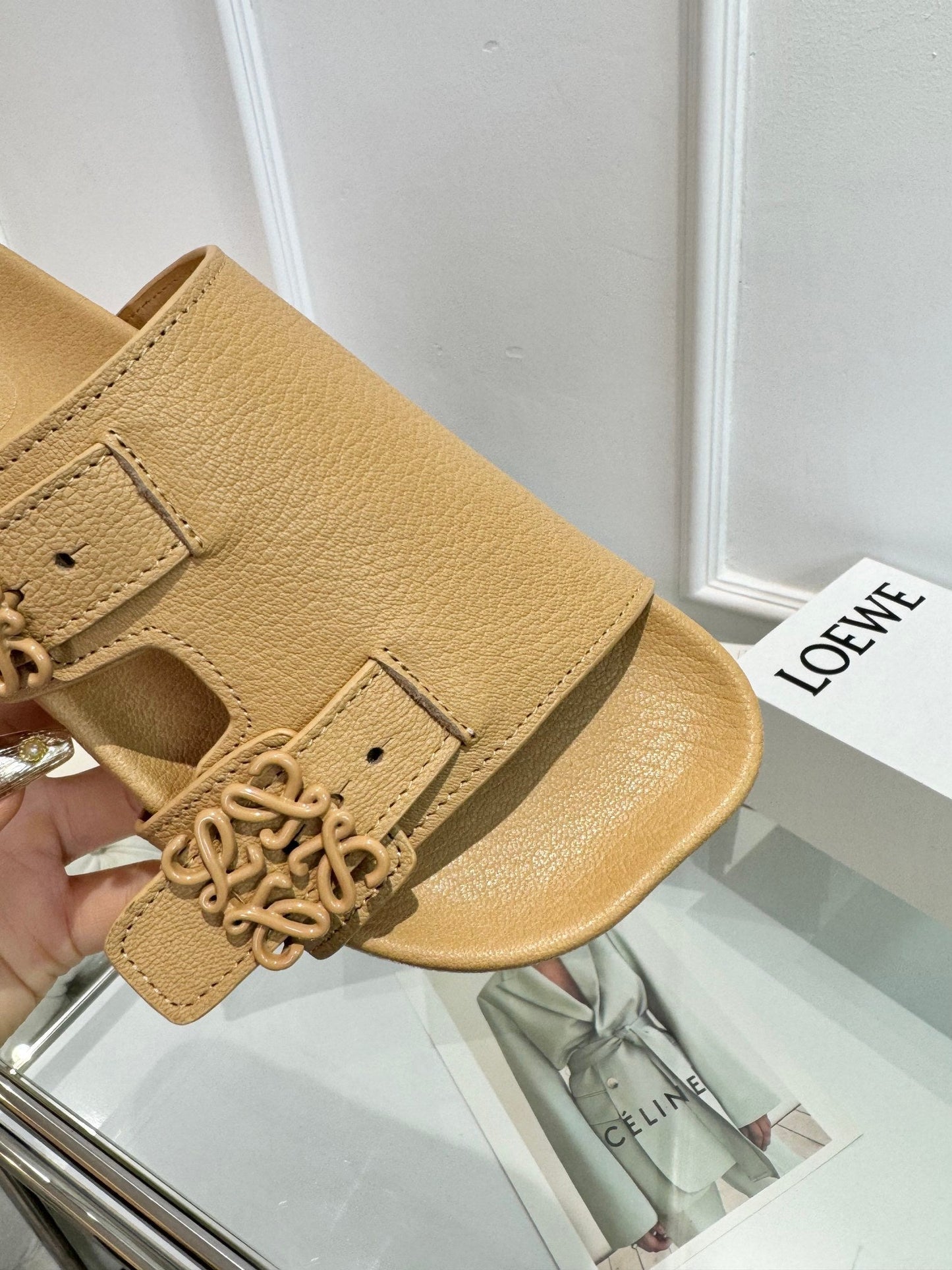 Loewe Ease Leather Slide Beige Sheepskin 246541
