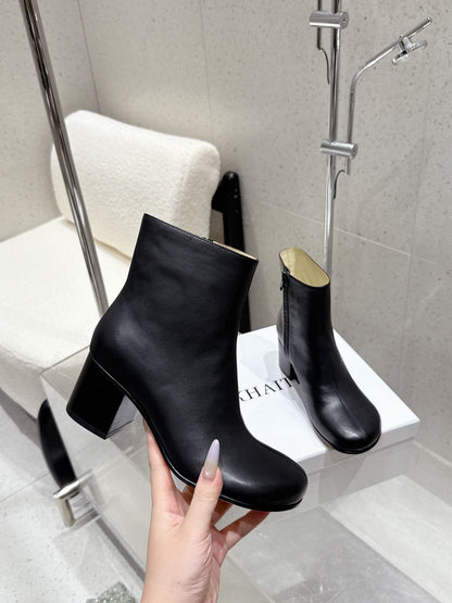 Loewe 25 ankle boots black cowhide