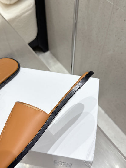 Loewe 25 flat slippers camel calfskin