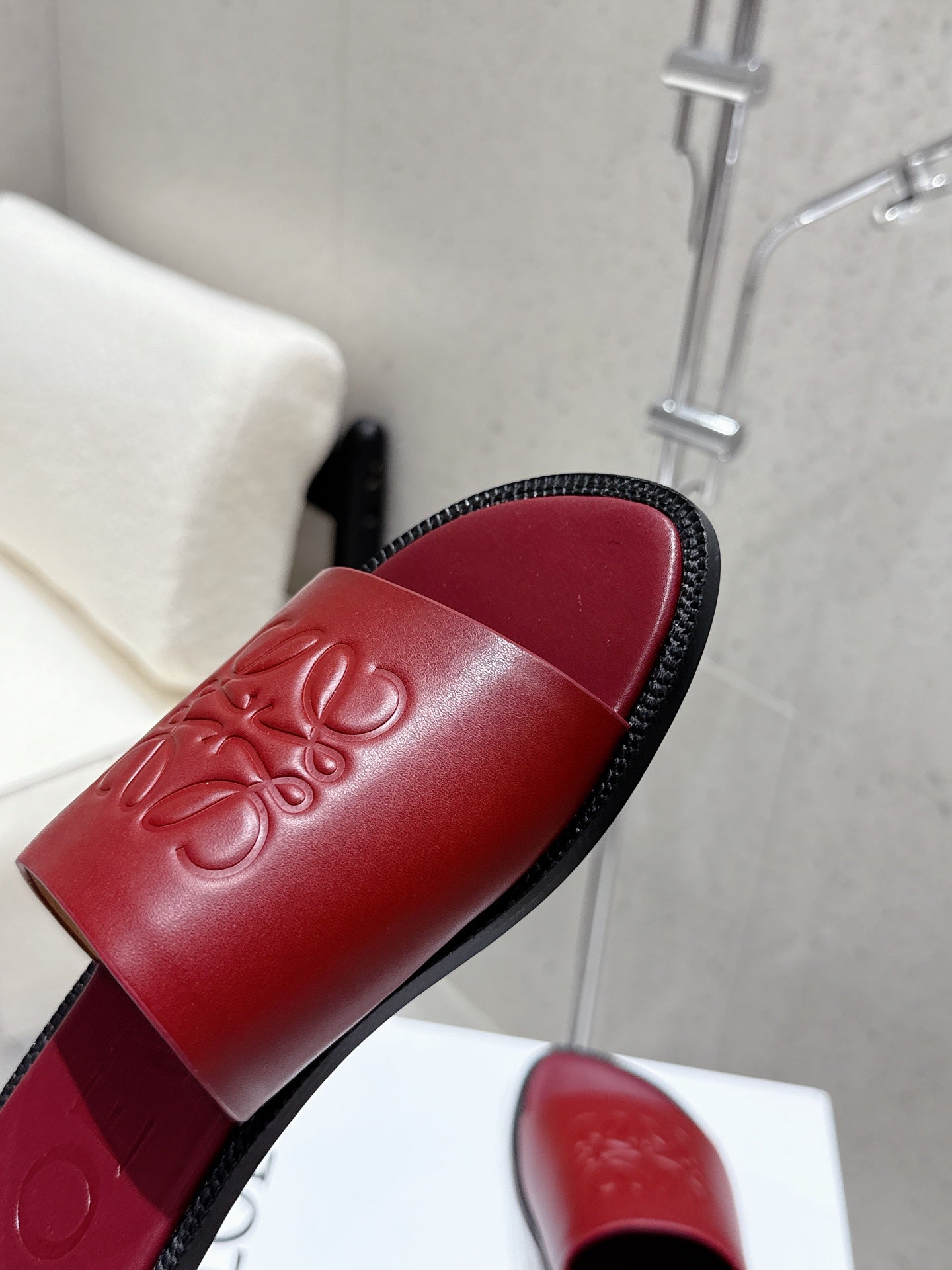 Loewe 25 flat slippers dark red calfskin