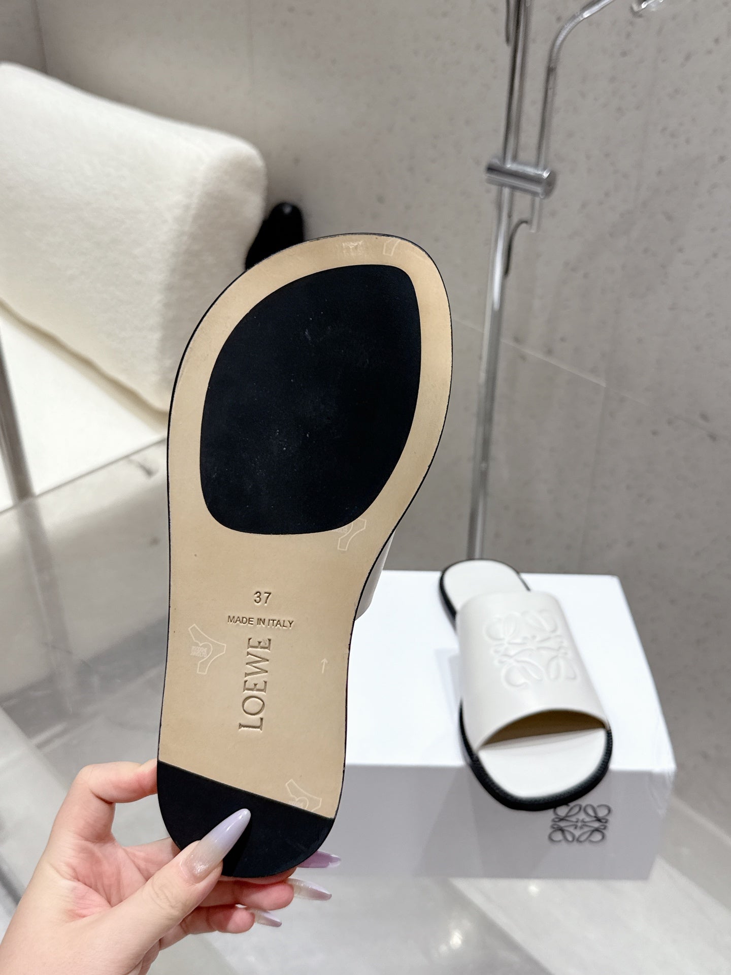 Loewe 25 flat slippers white calfskin