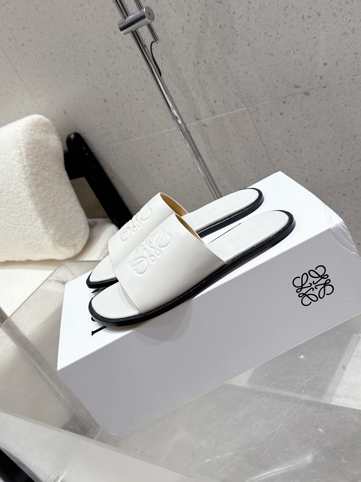 Loewe 25 flat slippers white calfskin