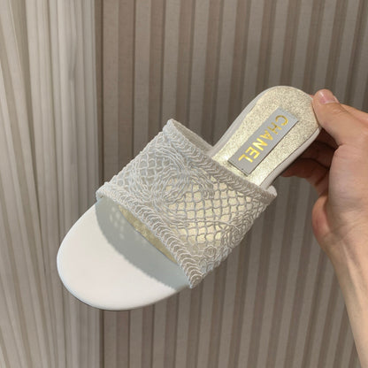 CC 25 Slippers White Special Woven 307028
