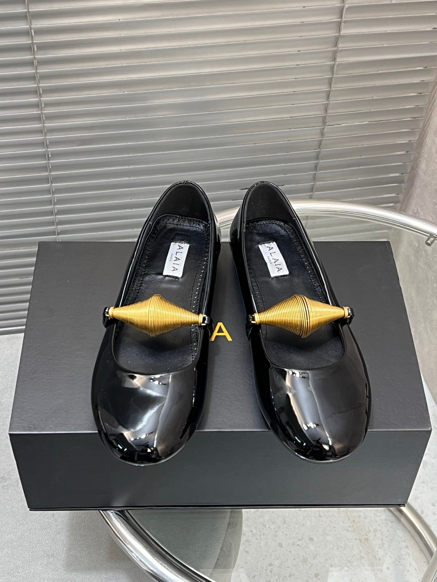 Alaia 25 Jewel Patent Leather Ballet Flats Black Lambskin 300012