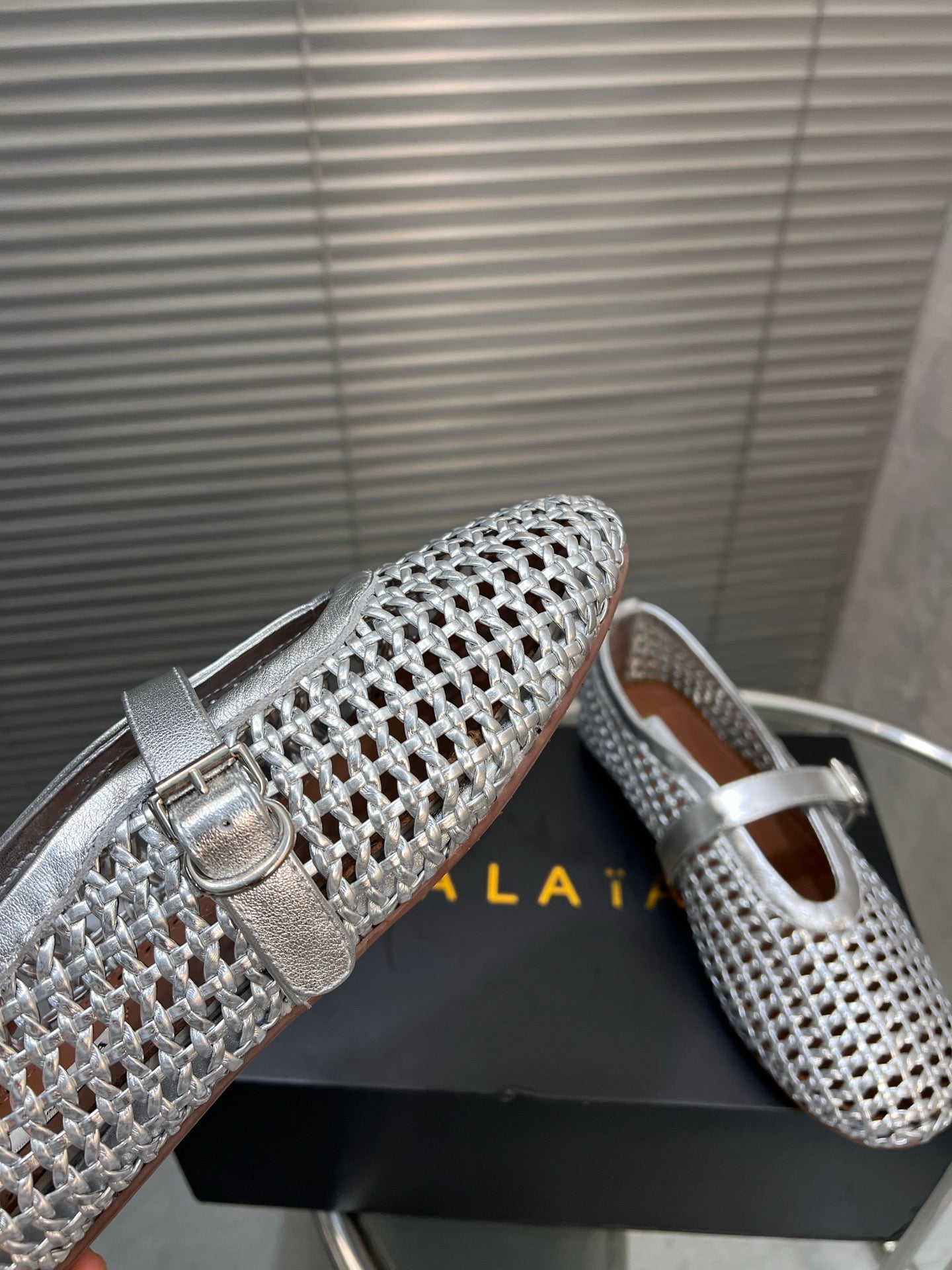 Alaia Braided Hollow Ballet Flats Silver Cowhide 300042