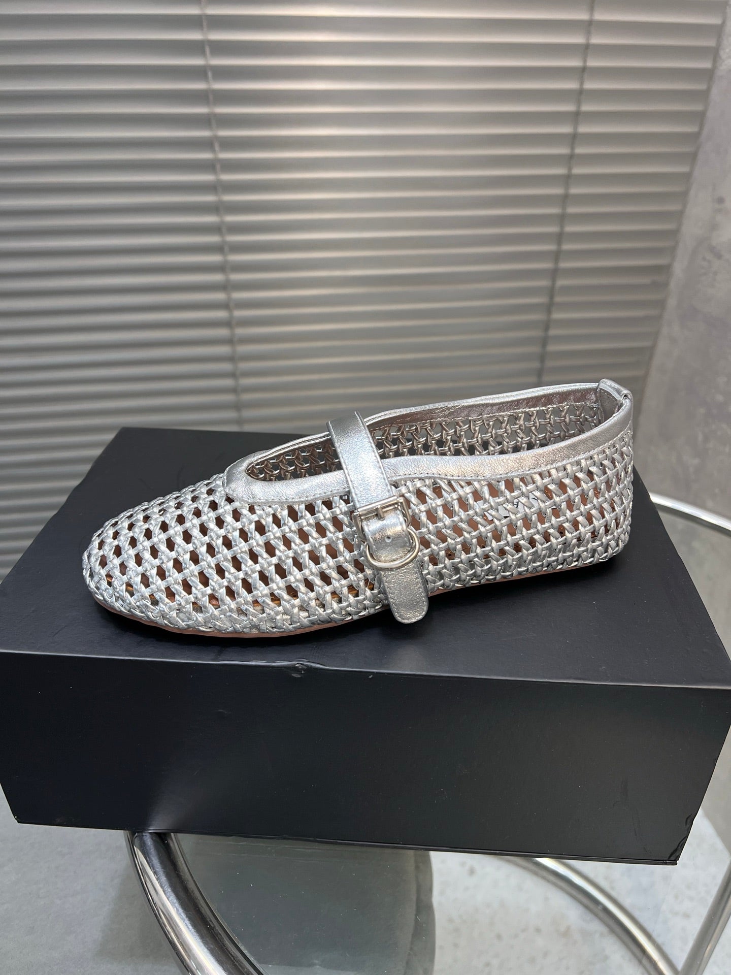 Alaia Braided Hollow Ballet Flats Silver Cowhide 300042