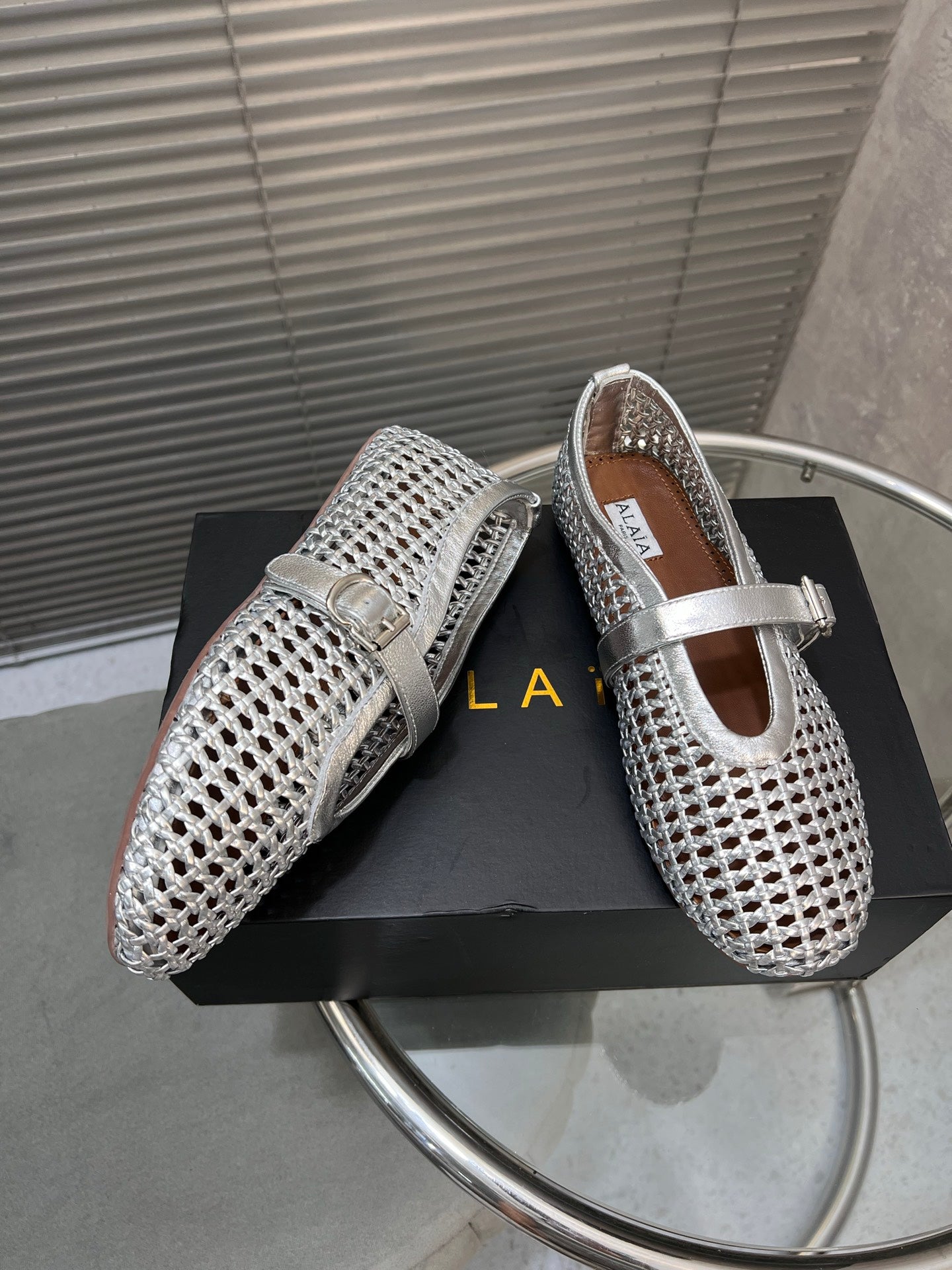 Alaia Braided Hollow Ballet Flats Silver Cowhide 300042