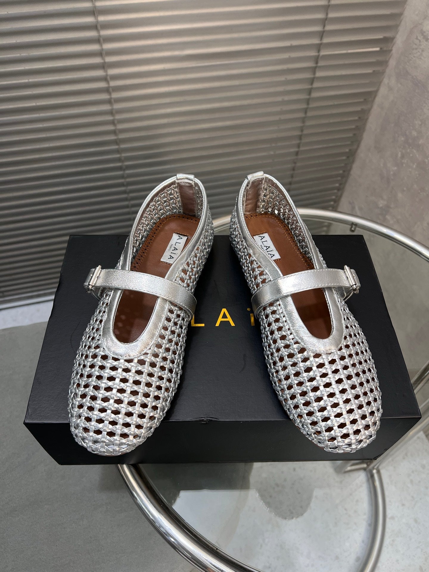 Alaia Braided Hollow Ballet Flats Silver Cowhide 300042