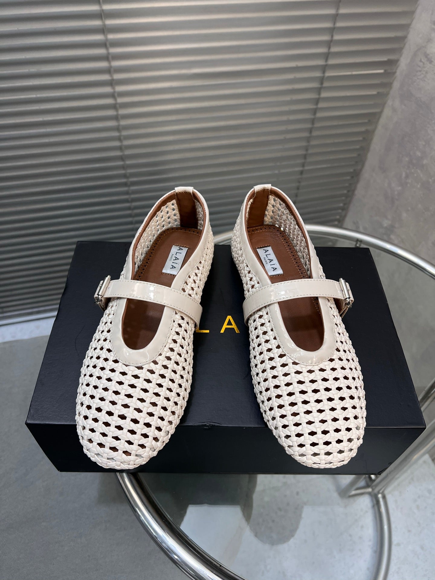 Alaia Braided Hollow Ballet Flats Ivory Cowhide 300043