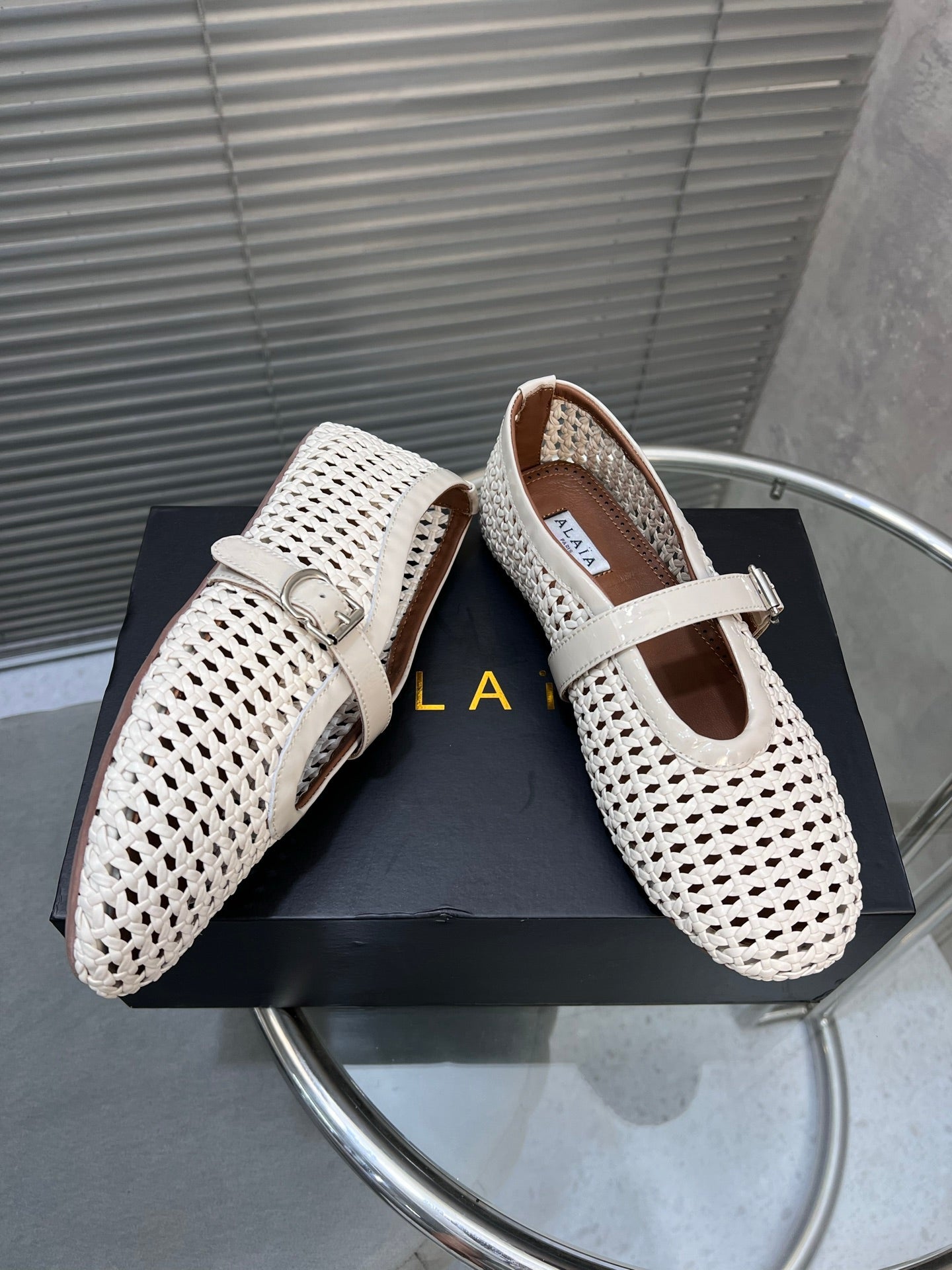 Alaia Braided Hollow Ballet Flats Ivory Cowhide 300043