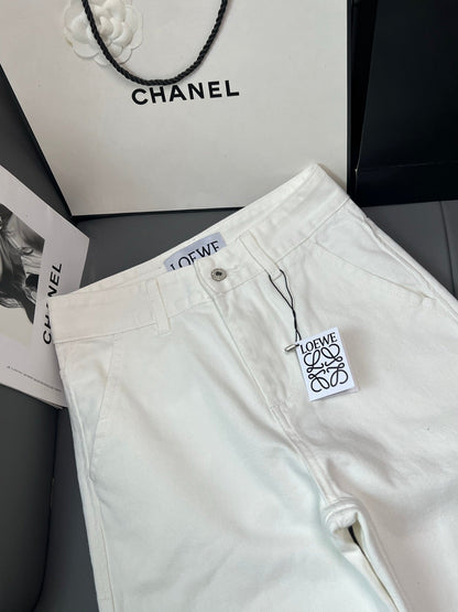 Loew White Anagram White Jean