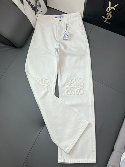 Loew White Anagram White Jean